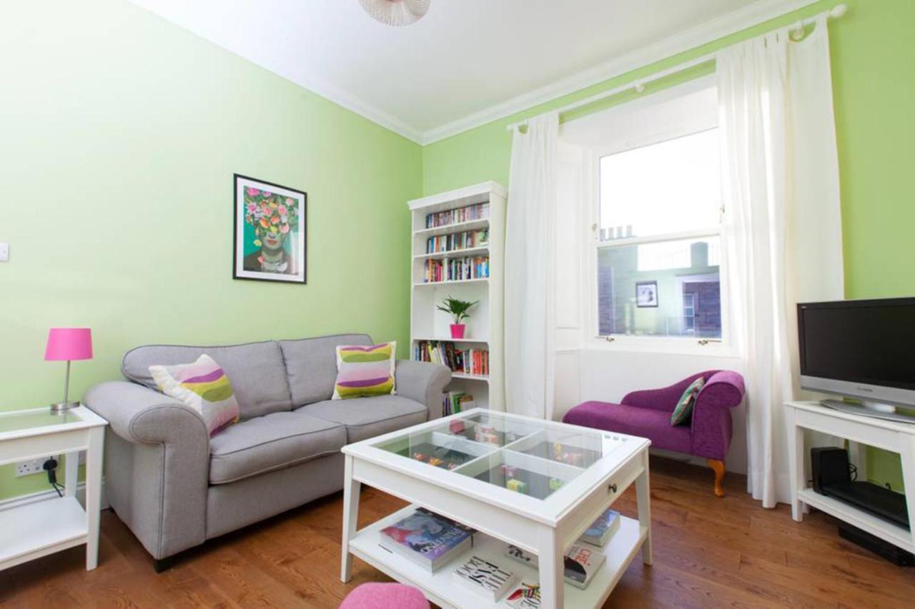 Bright And Modern Causewayside Apartment Единбург Екстериор снимка